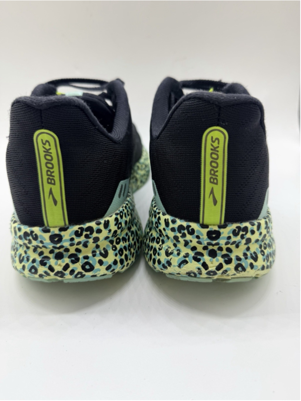 Brooks Launch 8 Electric Cheetah Women’s Size 10 Black Green Running Shoes - Picture 4 of 9